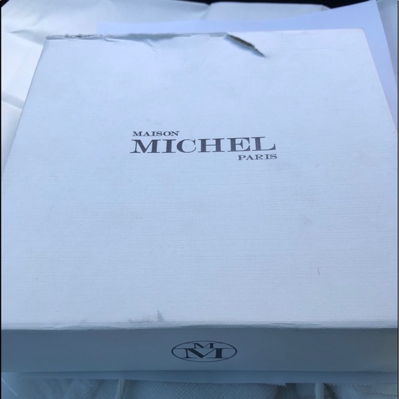 CHANEL‼️‼️-owned label .Black Lace Heidi Cat Veil Headband - Picture 2 of 5